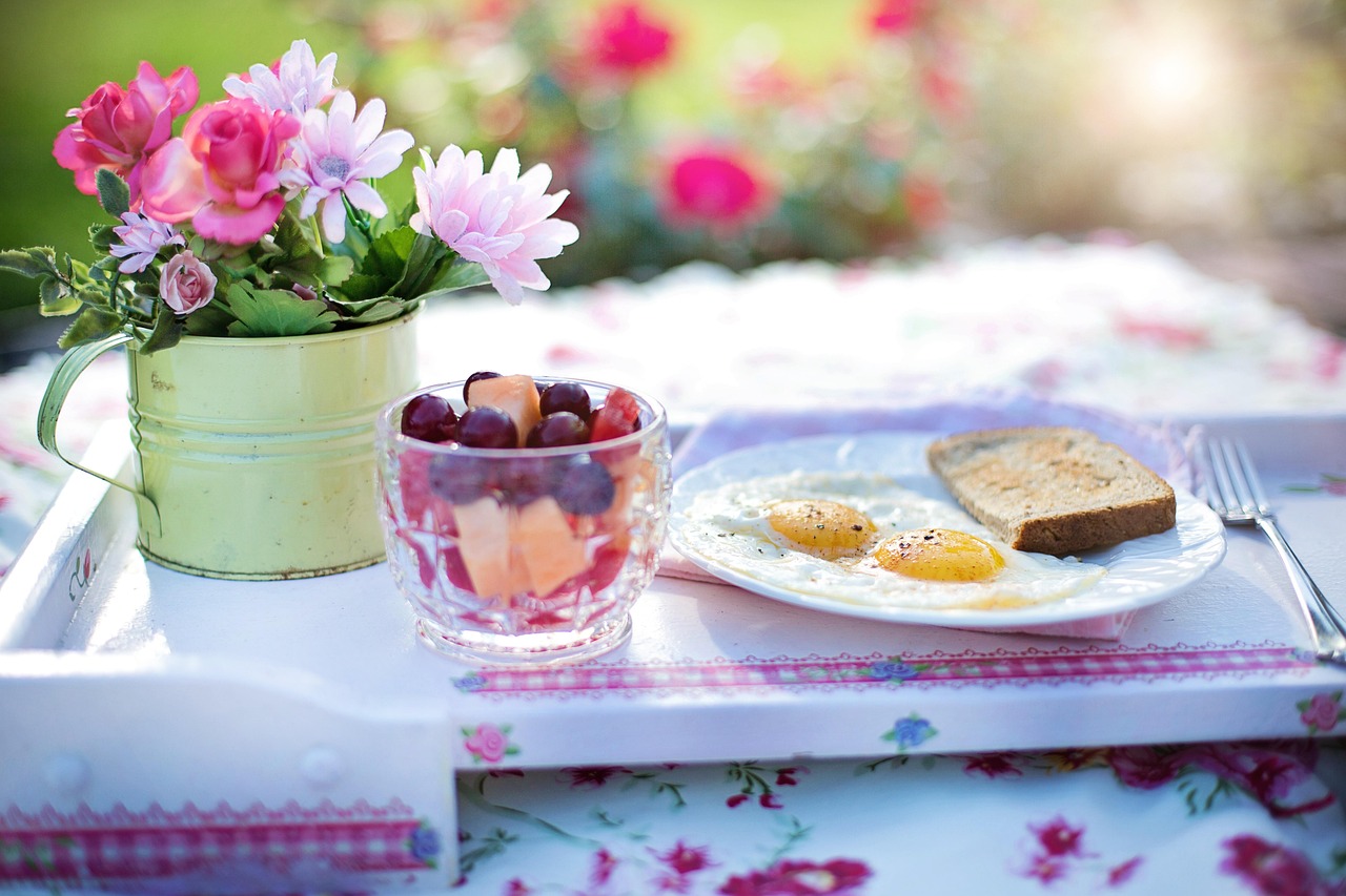 entdecken sie gesunde frühstücksideen, die ihnen energie für den tag geben! von nahrhaften smoothies bis hin zu proteinreichen frühstücksgerichten - finden sie köstliche und ausgewogene optionen, die leicht zuzubereiten sind.