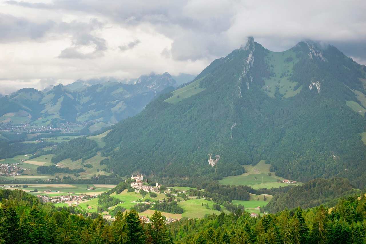 entdecken sie die schönheit der natur: von atemberaubenden landschaften über vielfältige tier- und pflanzenwelt bis hin zu möglichkeiten für outdoor-aktivitäten. tauchen sie ein in die faszinierende welt der natur und lassen sie sich inspirieren.