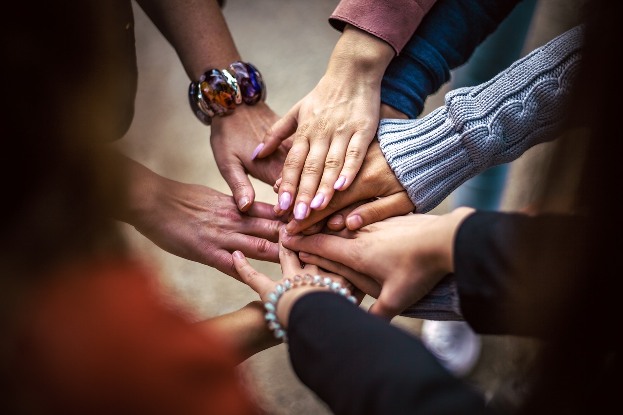 entdecken sie die kraft der gemeinschaft: vernetzen sie sich mit gleichgesinnten, teilen sie ideen und stärken sie beziehungen in einer inspirierenden umgebung.