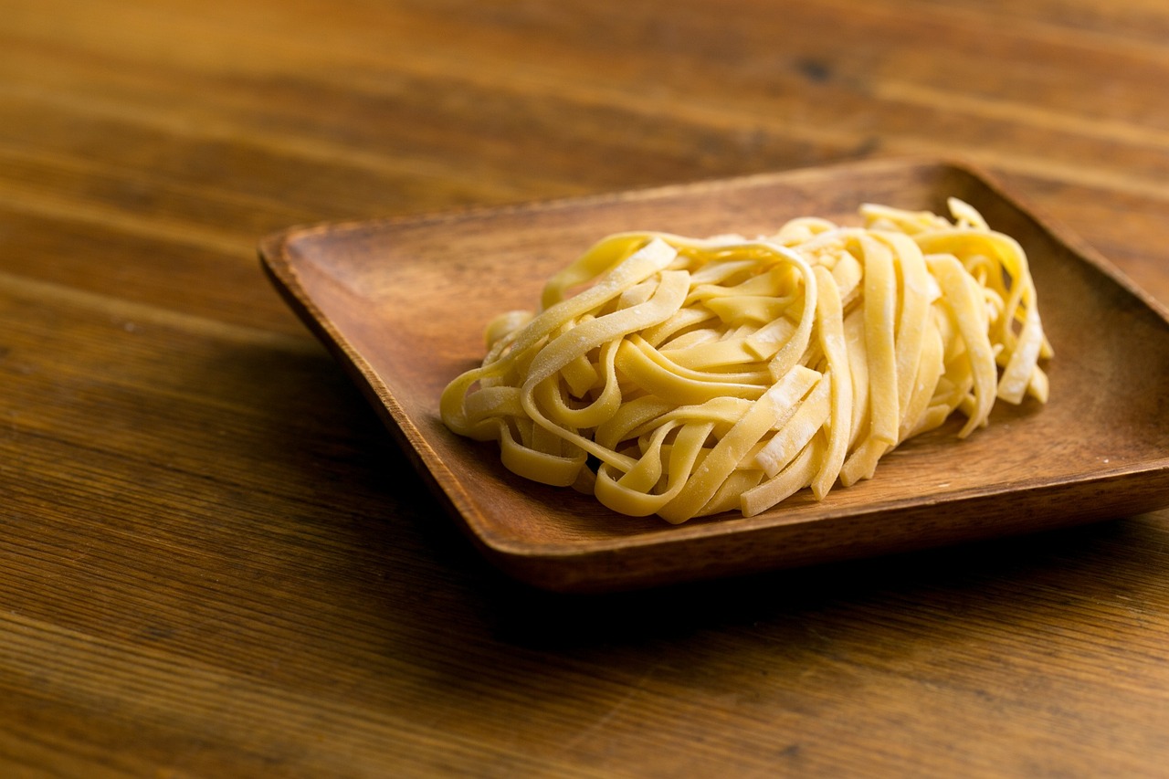 entdecken sie die köstliche welt der pasta! von klassischen spaghetti bis hin zu handgemachten ravioli - lassen sie sich von unseren rezepten und zubereitungstipps inspirieren und zaubern sie italienische genussmomente in ihre küche.