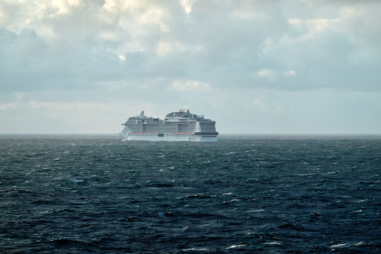 erleben sie unvergessliche flusskreuzfahrten, die atemberaubende landschaften, kulturelle highlights und entspannende momente auf dem wasser vereinen. entdecken sie die schönsten flüsse europas und genießen sie erstklassigen service an bord.